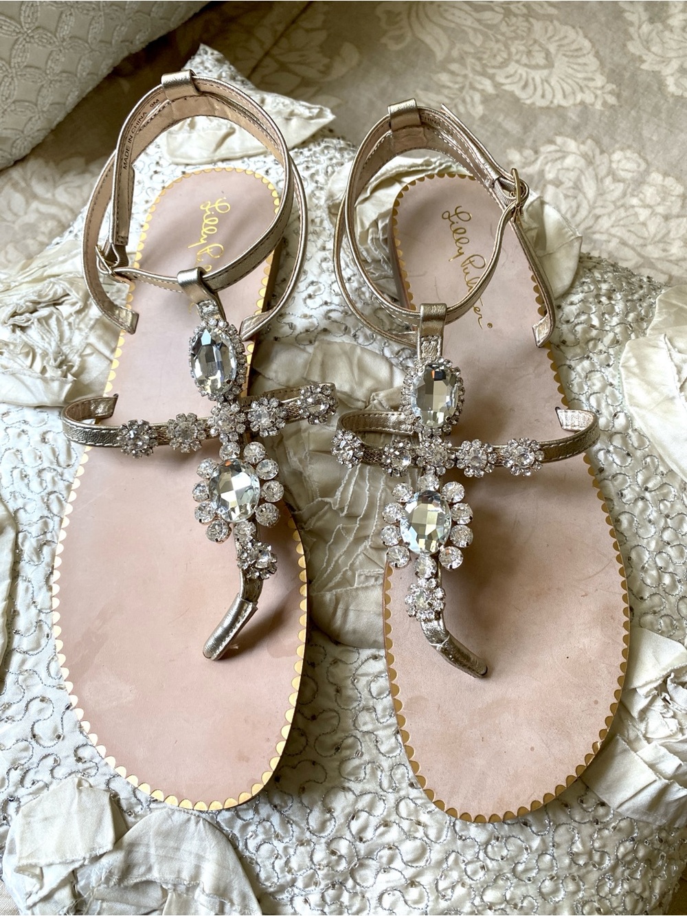 Lilly Pulitzer Katie Embellished Sandals Rhinestone Gold Metallic Sz 9 - Picture 16 of 16